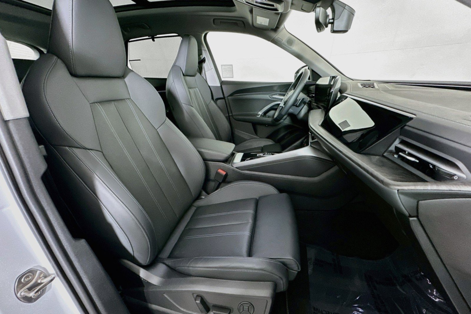 Used 2026 Audi Q5 Premium w/ Premium Plus AWD/4WD image 8