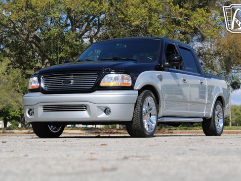 Used 2003 Ford F150 Harley-Davidson image 2