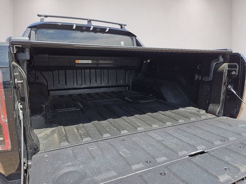 Used 2024 GMC Hummer EV 2X w/ Extreme Off-Road Package AWD/4WD image 14