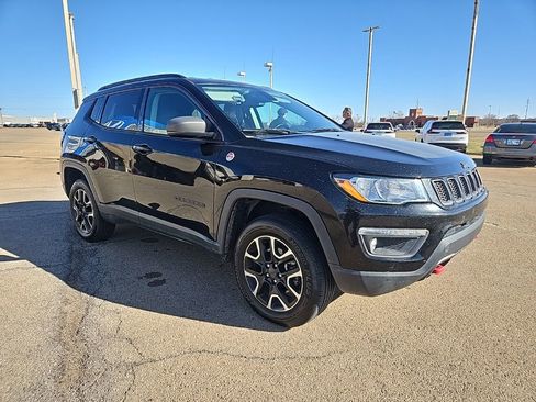 Used 2020 Jeep Compass Trailhawk AWD/4WD image 3