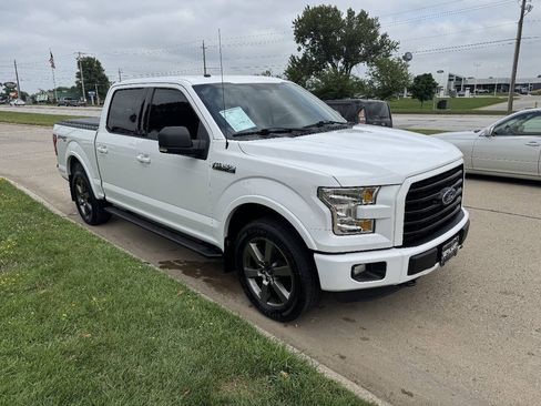 Used 2016 Ford F150 XLT w/ Equipment Group 302A Luxury AWD/4WD image 7