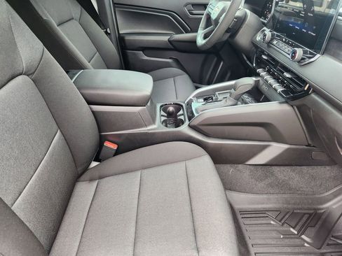 New 2026 Chevrolet Colorado W/T image 11