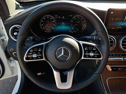 Certified 2022 Mercedes-Benz GLC 300 4MATIC image 18