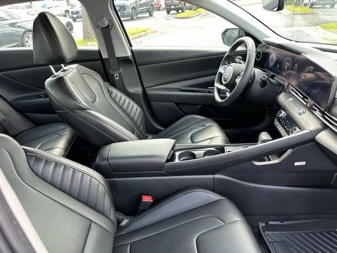 Used 2024 Hyundai Elantra Limited FWD image 22