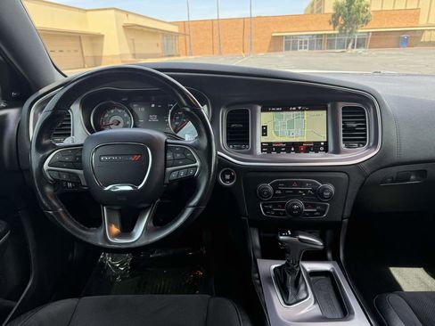 Used 2019 Dodge Charger Scat Pack w/ Technology Group RWD image 16