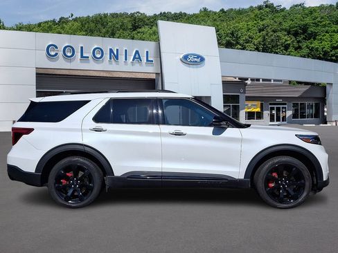 Certified 2024 Ford Explorer ST w/ Equipment Group 401A AWD/4WD image 7