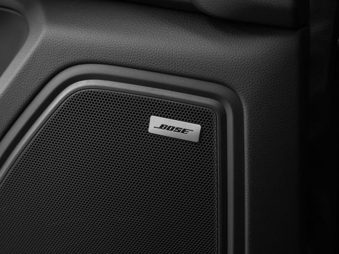 Certified 2025 Porsche Macan image 33