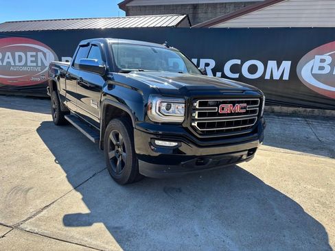 Used 2017 GMC Sierra 1500 SLE image 1