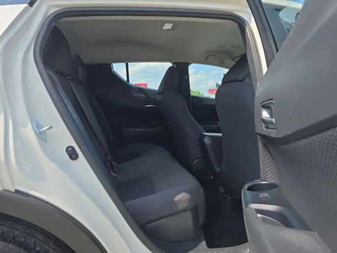 Used 2021 Toyota C-HR LE FWD image 38