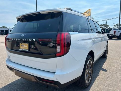 Certified 2025 Ford Expedition King Ranch image 8