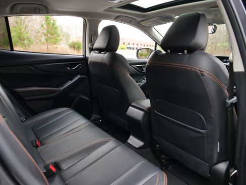 Used 2019 Subaru Crosstrek 2.0i Limited w/ Moonroof Package w/Navigation image 33