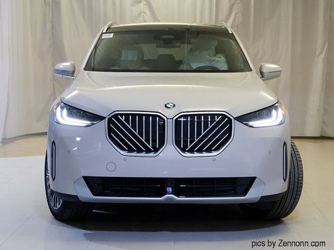 New 2026 BMW X3 xDrive30 w/ Premium Package image 5