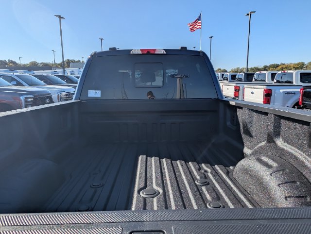 New 2027 Ford F350 Lariat w/ Black Appearance Package AWD/4WD image 10