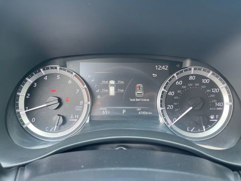 Used 2023 Toyota Highlander XLE FWD image 22