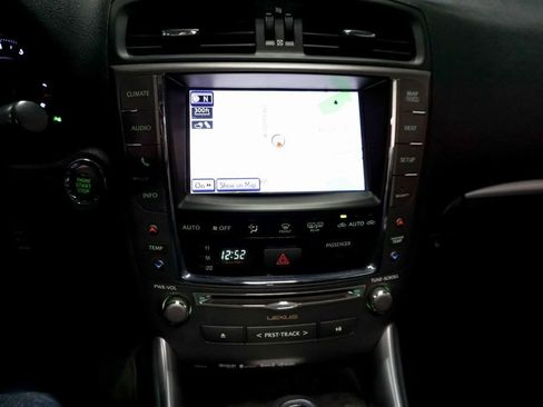 Used 2013 Lexus IS 350C w/ Luxury Pkg RWD image 58