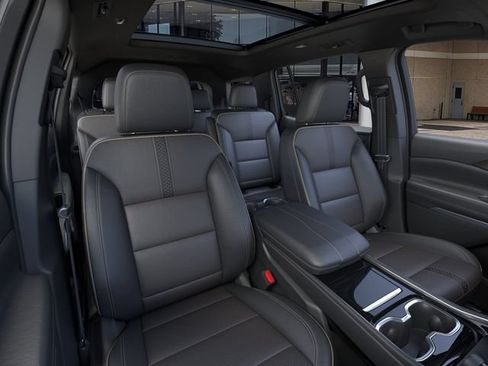New 2026 Chevrolet Traverse High Country AWD/4WD image 16