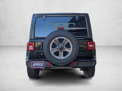 Used 2019 Jeep Wrangler Unlimited Sahara image 7