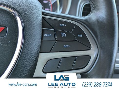 Used 2020 Dodge Charger SXT w/ Leather Interior Group RWD image 21