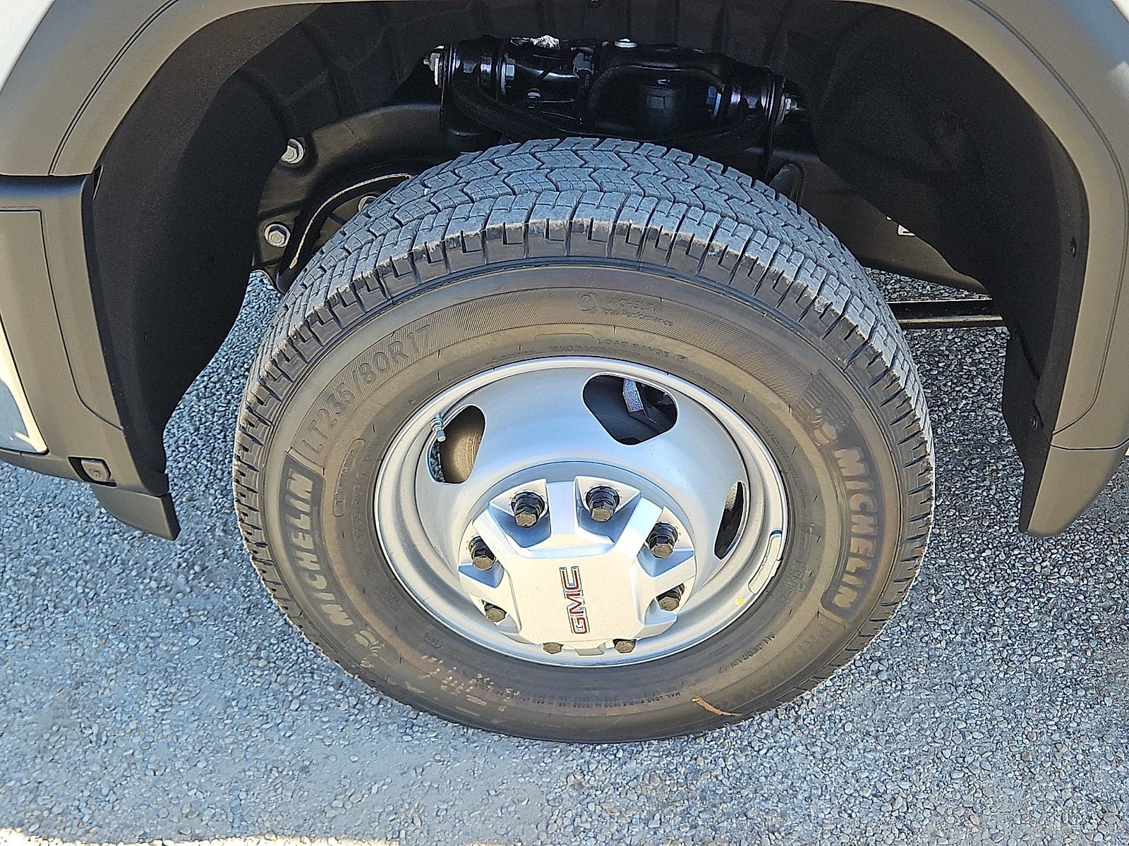 New 2026 GMC Sierra 3500 Pro AWD/4WD image 9