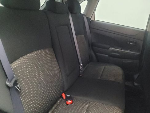 Used 2016 Mitsubishi Outlander Sport ES image 19