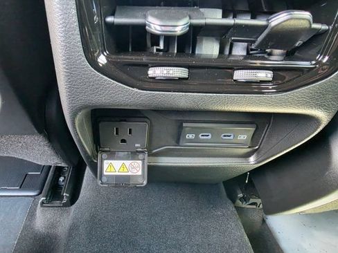 New 2026 Jeep Grand Cherokee Altitude AWD/4WD image 8