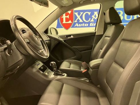 Used 2017 Volkswagen Tiguan Wolfsburg Edition image 48