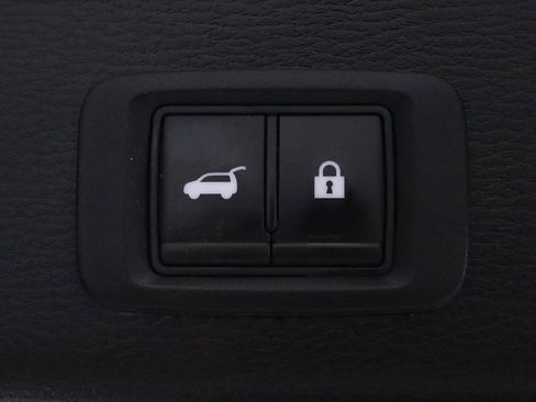 Used 2022 Mitsubishi Outlander SEL image 8