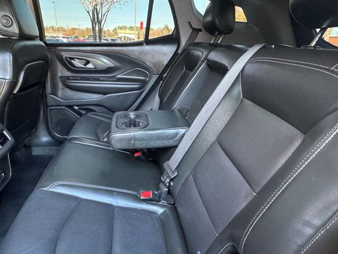 Used 2022 GMC Terrain SLT w/ Infotainment Package II image 33