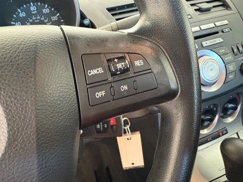 Used 2010 MAZDA MAZDA3 i Touring image 32