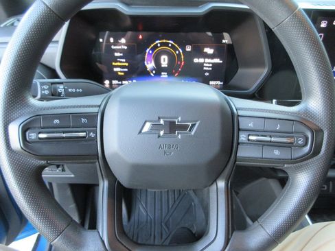 Certified 2024 Chevrolet Colorado Trail Boss w/ Technology Package AWD/4WD image 25