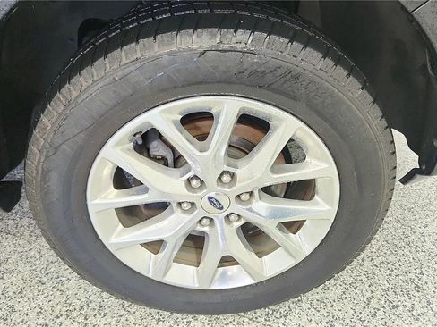 Used 2015 Ford Expedition Limited w/ Equipment Group 301A AWD/4WD image 13