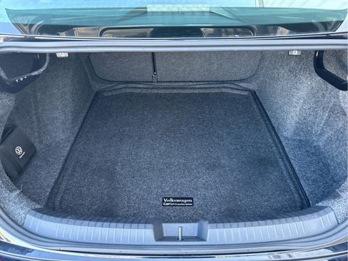 Used 2025 Volkswagen Jetta S image 25