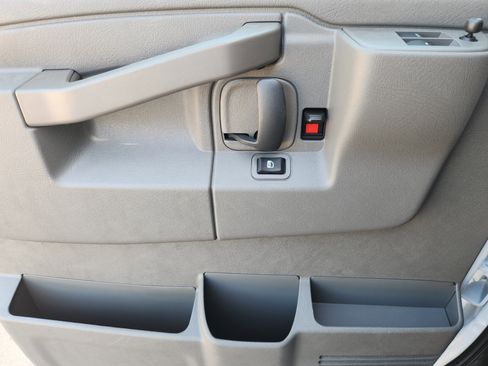 New 2025 Chevrolet Express 2500 w/ Driver Convenience Package image 25