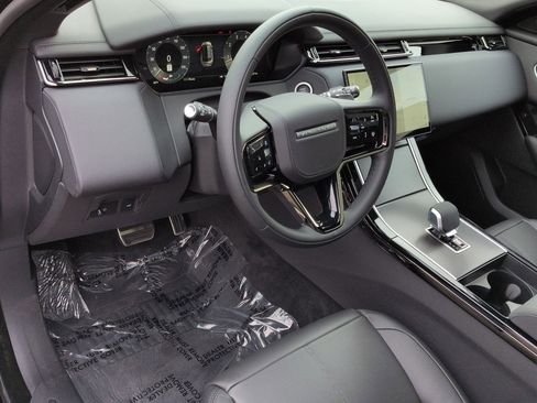 New 2026 Land Rover Range Rover Velar Dynamic SE AWD/4WD image 9