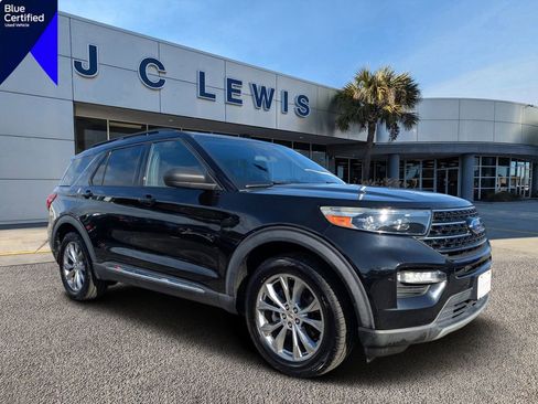 Used 2020 Ford Explorer XLT w/ Equipment Group 202A image 1