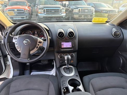 Used 2013 Nissan Rogue SV w/ Premium Pkg image 10