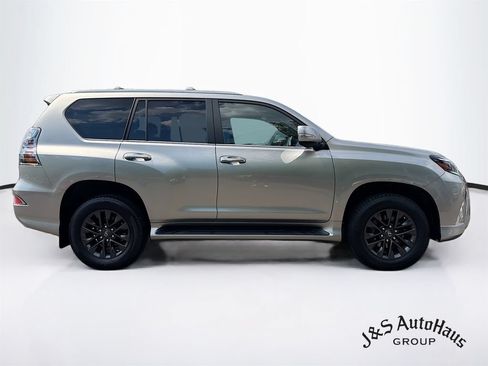 Used 2023 Lexus GX 460 Premium w/ Premium Package AWD/4WD image 8