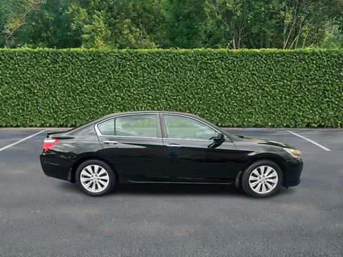 Used 2014 Honda Accord EX image 2