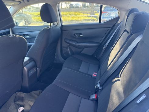 Used 2021 Nissan Sentra SV image 9