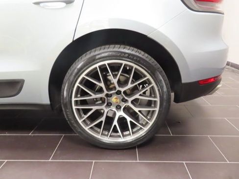 Used 2020 Porsche Macan image 16