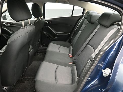 Used 2016 MAZDA MAZDA3 i Sport image 23