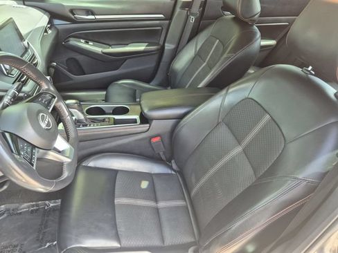 Certified 2024 Nissan Altima 2.5 SR FWD image 19