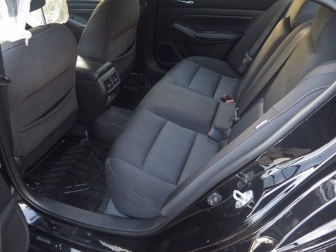Used 2019 Nissan Altima 2.5 SV AWD/4WD image 15