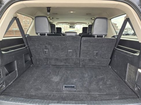 Certified 2024 Ford Expedition Max XLT image 17