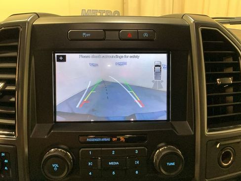Used 2018 Ford F150 XLT w/ Equipment Group 302A Luxury AWD/4WD image 39
