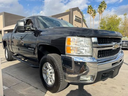 Used 2010 Chevrolet Silverado 2500 LTZ w/ Convenience Package image 5