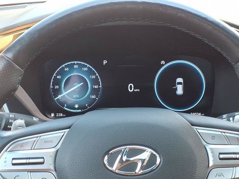 Used 2023 Hyundai Santa Fe Calligraphy AWD/4WD image 9
