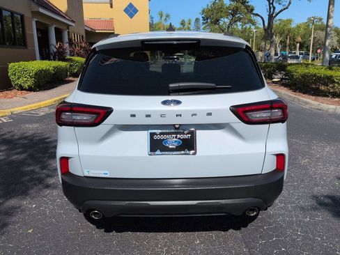 Certified 2025 Ford Escape ST-Line FWD image 5