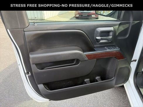 Used 2017 GMC Sierra 1500 SLE w/ SLE Preferred Package image 14