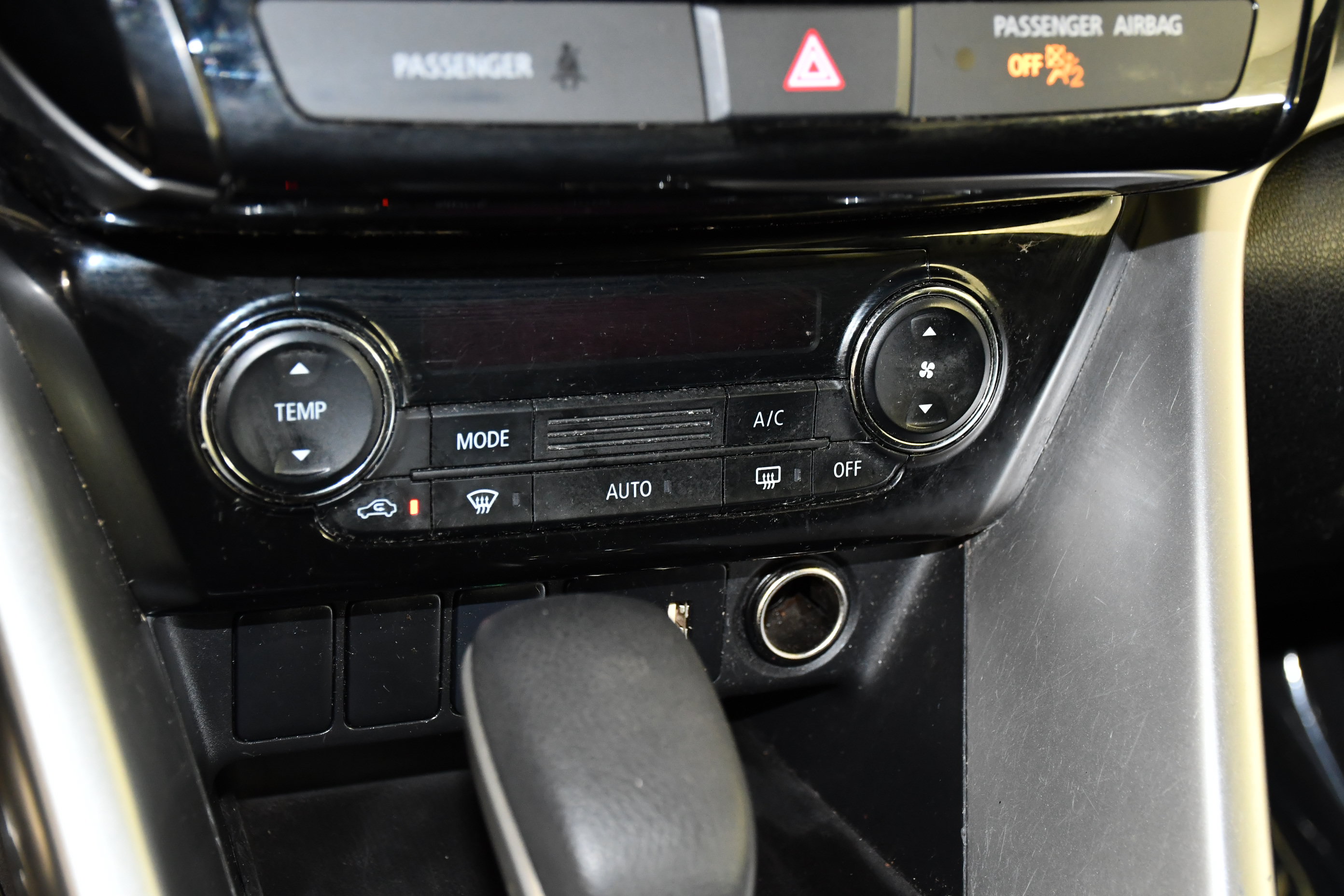Used 2024 Mitsubishi Eclipse Cross LE AWD/4WD image 28